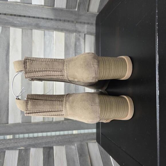 Women's Cypress Winter Boots | Universal Thread | 6 - Picture 4 of 8